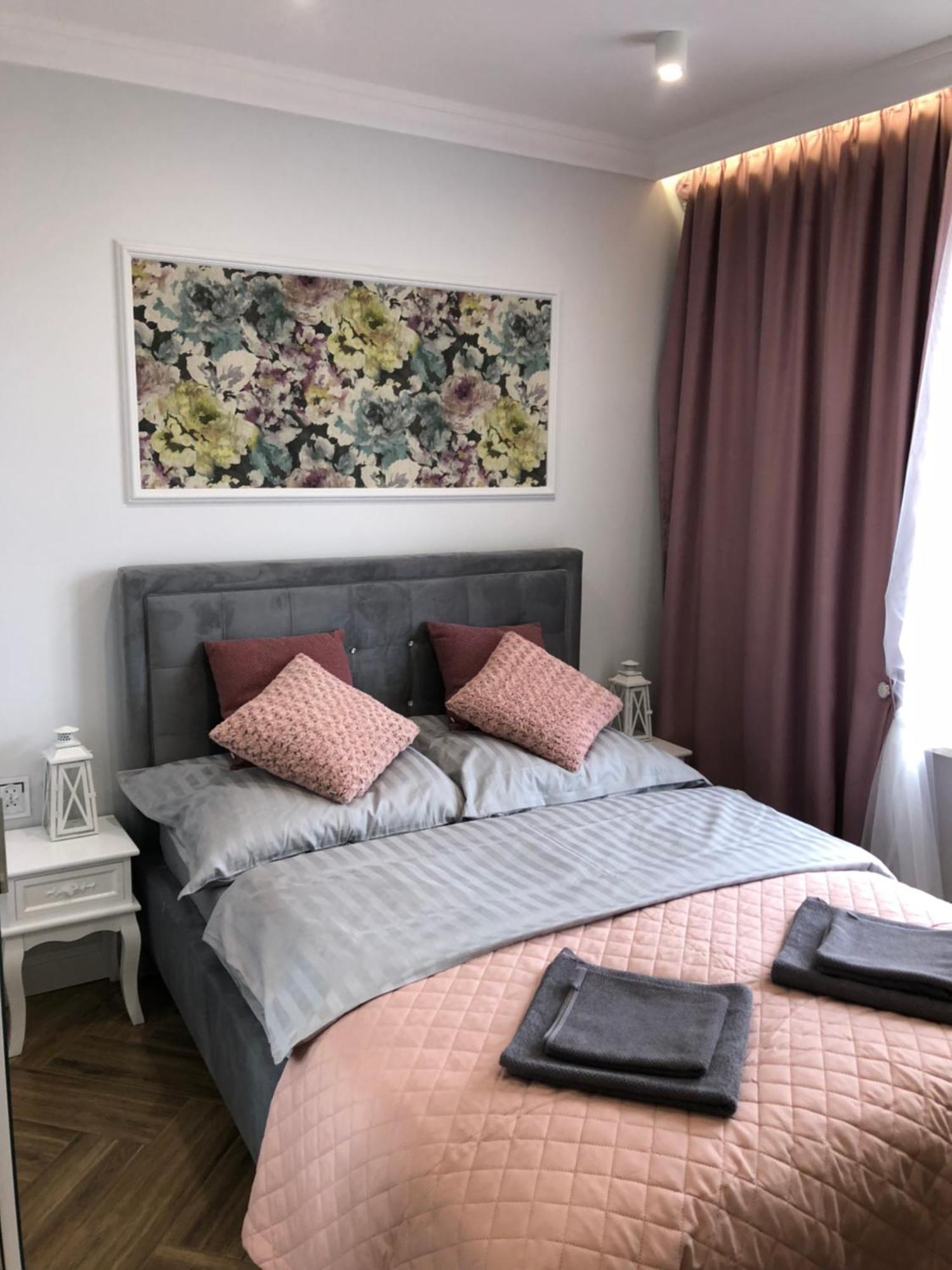 Family & Business Sauna Apartments Paderewskiego Sienkiewicza No2 Centrum Downtown - 2 Bedroom With Private Sauna, Bath With Hydromassage, Parking Kielce Bagian luar foto