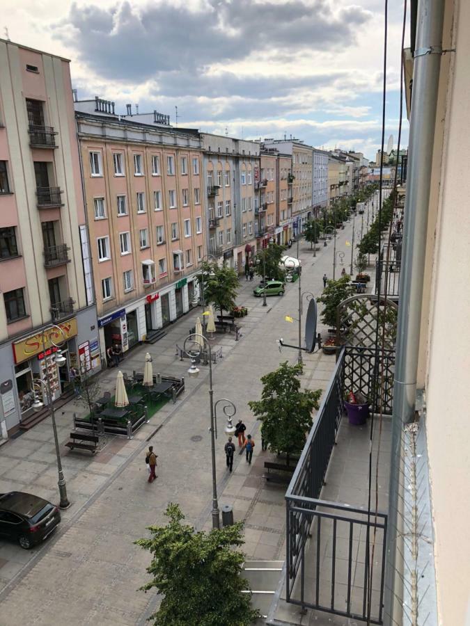 Family & Business Sauna Apartments Paderewskiego Sienkiewicza No2 Centrum Downtown - 2 Bedroom With Private Sauna, Bath With Hydromassage, Parking Kielce Bagian luar foto