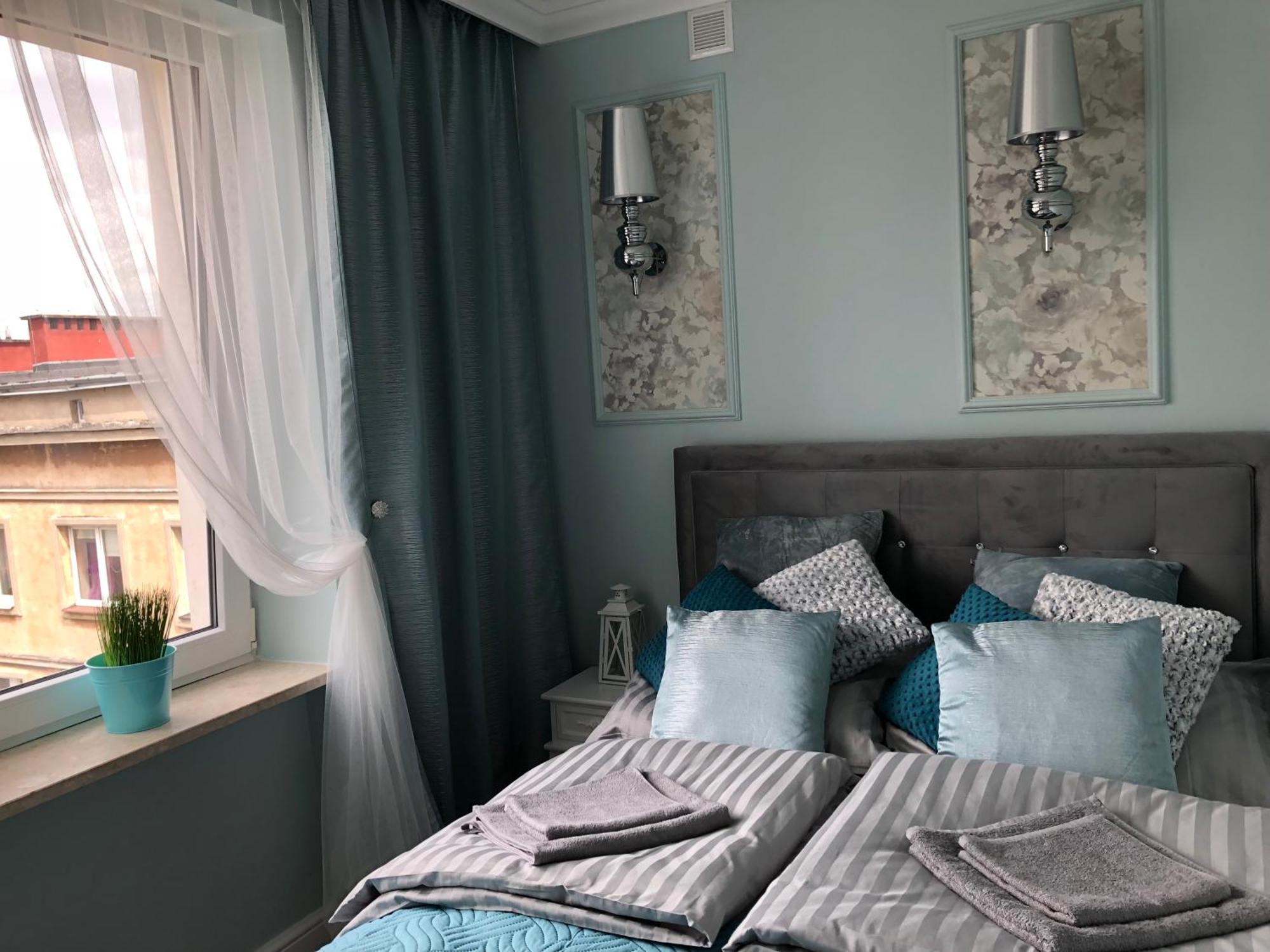 Family & Business Sauna Apartments Paderewskiego Sienkiewicza No2 Centrum Downtown - 2 Bedroom With Private Sauna, Bath With Hydromassage, Parking Kielce Bagian luar foto